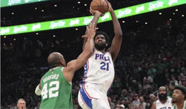 kaiyun中国官网-下一个会是他吗？利拉德交易或触动恩比德提出交易